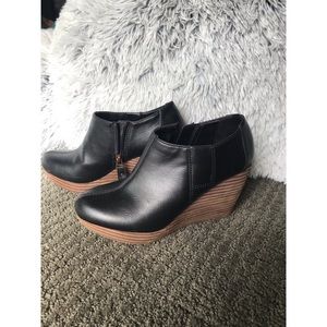 Wedge Booties!! 🖤